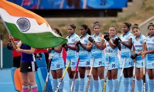 भारतीय हॉकीच्या महिला संघाकडून अमेरिका भुईसपाट. भारतीय हॉकीच्या महिला संघाकडून अमेरिका भुईसपाट.