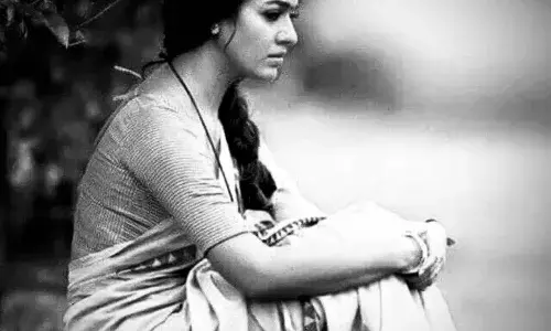 वांझ स्त्री आणि समाज