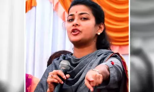 ‘गलवान आणि पॅंगॉंग खोरे भारतात नाही का?’ प्रणिती शिंदेंचा पंतप्रधानांना सवाल ‘गलवान आणि पॅंगॉंग खोरे भारतात नाही का?’ प्रणिती शिंदेंचा पंतप्रधानांना सवाल