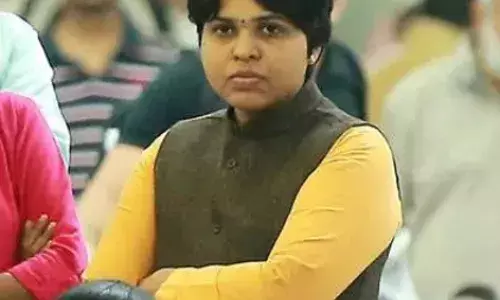 तृप्ती देसाई काय सांगतायत मुख्यमंत्र्यांना?