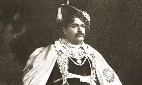 हिंदु - मुस्लिम एकता के प्रतीक राजर्षी शाहू महाराज हिंदु - मुस्लिम एकता के प्रतीक राजर्षी शाहू महाराज