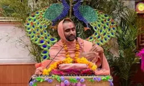 मासिक पाळीत महिलेनं जेवण बनवलं तर ती पुढच्या जन्मात कुत्री होईल - स्वामी कृष्णस्वरुप