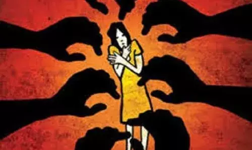 एकमेकांना pleasure द्यावं लागतं हे कळणार तरी कधी ? एकमेकांना pleasure द्यावं लागतं हे कळणार तरी कधी ?