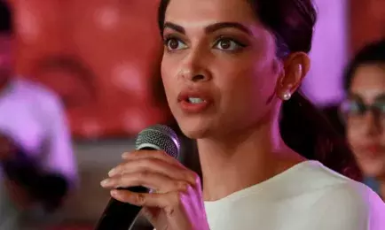 “नैराश्य एक आजार” दीपिका देतेय नैराश्य दुर करण्याचे धडे