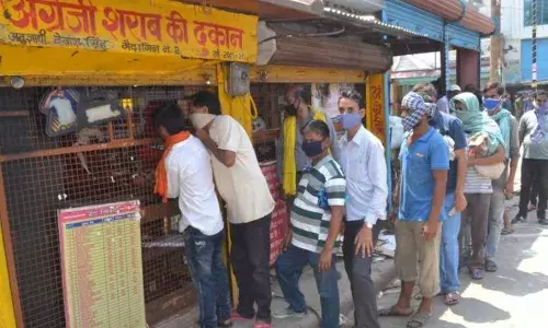 अर्थासाठी अमृततुल्य दारू..!