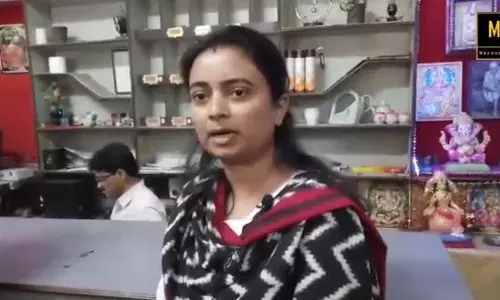 ‘ती’च्या विरोधात ‘ती’, कुणाला मिळेल न्याय?