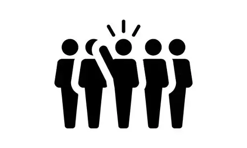 एकूण उमेदवारांच्या तुलनेत राज्यात जेमतेम १० टक्के महिला रिंगणात एकूण उमेदवारांच्या तुलनेत राज्यात जेमतेम १० टक्के महिला रिंगणात