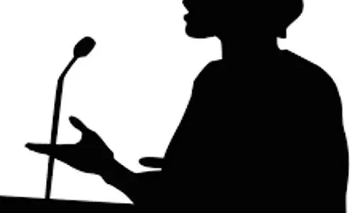 या सामान्य महिलेचा आवाज कोण ऐकणार?