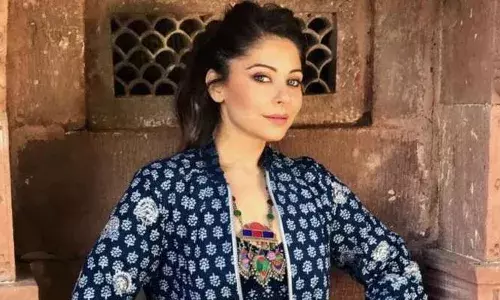 CoronaVirus- ‘बॅबी डॉल’ फेम कनिका कपूरला कोरोनाची लागण CoronaVirus- ‘बॅबी डॉल’ फेम कनिका कपूरला कोरोनाची लागण