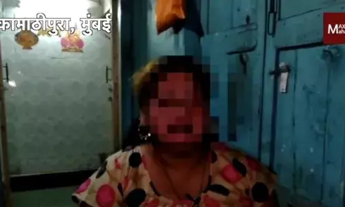 बलात्कार करू नका, इकडे या वेश्यांनी दिलाय हा समाजाला हा संदेश बलात्कार करू नका, इकडे या वेश्यांनी दिलाय हा समाजाला हा संदेश