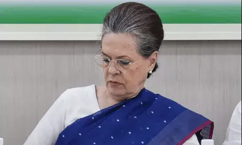 सोनिया गांधींची तब्येत बिघडली, रुग्णालयात दाखल