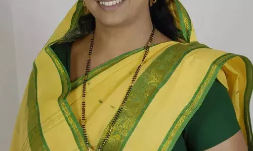 पावसात नगरसेविका अश्विनी कदम यांची पाहणी