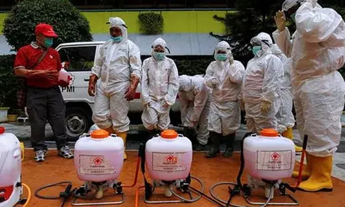 CoronaVirus: राज्यात ३८ हजार ४९३ रुग्णांवर उपचार सुरू CoronaVirus: राज्यात ३८ हजार ४९३ रुग्णांवर उपचार सुरू