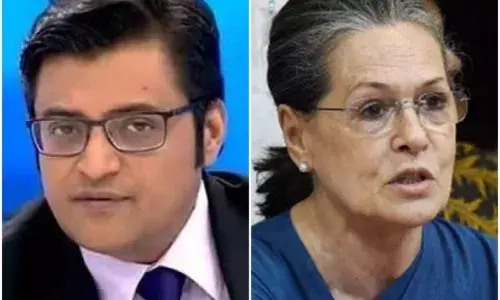 अर्णब गोस्वामी Vs सोनिया गांधी अर्णब गोस्वामी Vs सोनिया गांधी