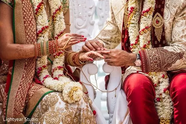 कसे रहाल लग्नसराईत फिट ?
