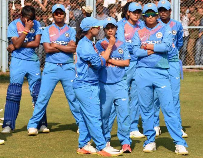 महिला क्रिकेट विश्वचषकाची भारताला हुलकावणी