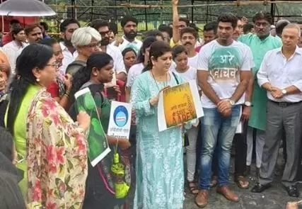 Aarey Carshed : आरेतील झाडे तोडू नये, शर्मिला ठाकरेंचं आवाहन