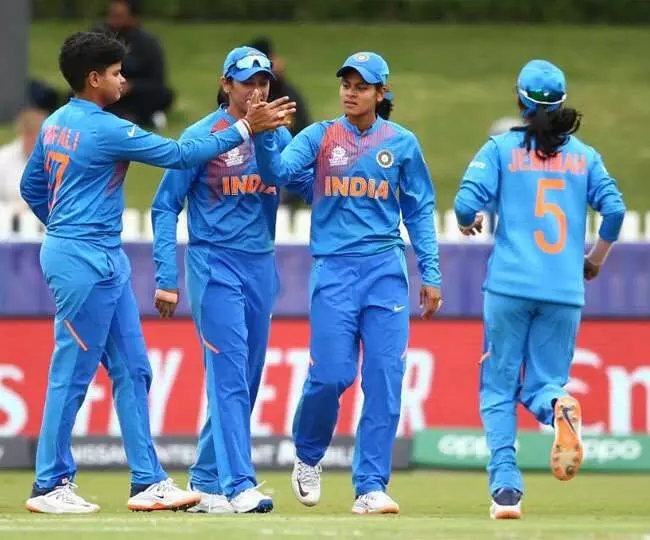 ICC Womens T20 World Cup: भारताची सेमीफायनलमध्ये झेप