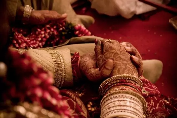 तीन तलाक दिल्यामुळे तिने स्वीकारलं हिंदू धर्म