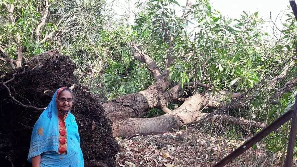 एक धागा प्रचंड अस्वस्थ करणारा