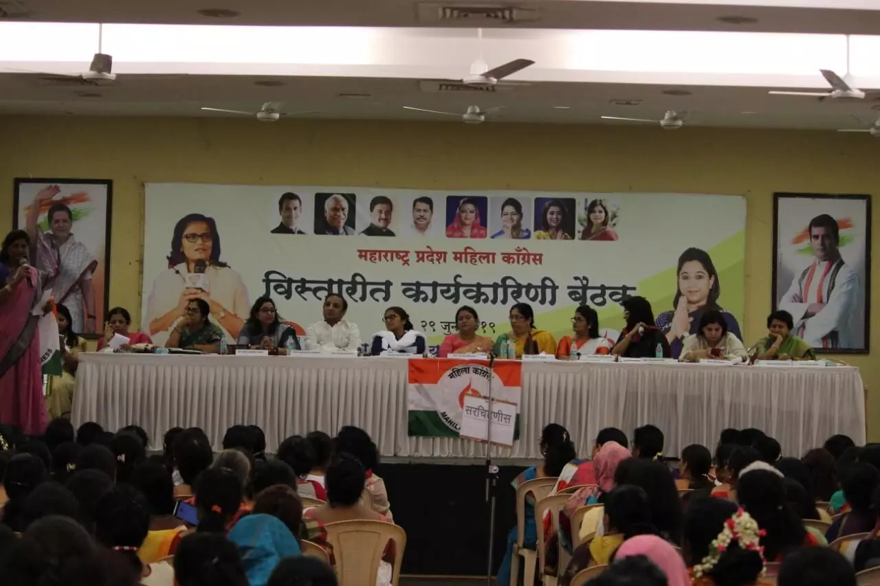 विधानसभा निवडणुकांसाठी काँग्रेस महिलांनो तयार व्हा